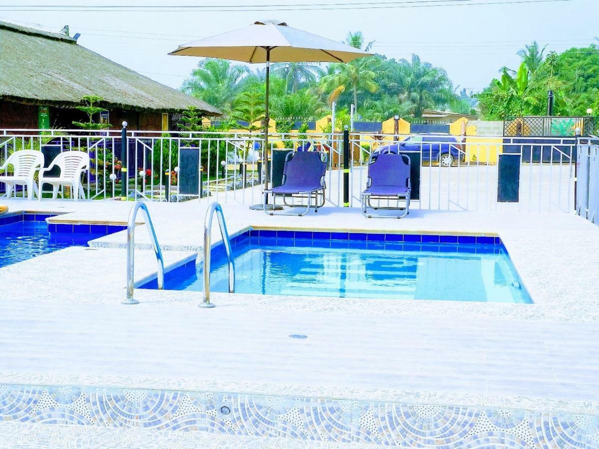 Hohoe Kikis Court Resort מראה חיצוני תמונה